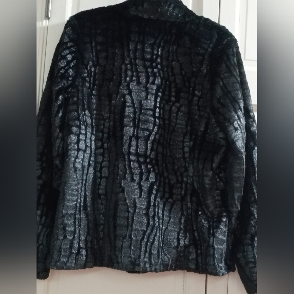Black Crocodile-Texstute Pattern Teddy Jacket - image 5